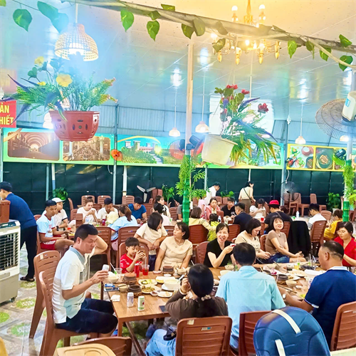  THÁNG 10 ĐI DU LỊCH PHAN THIẾT, ĂN GÌ CHO ĐÚNG ĐIỆU PHỐ BIỂN? 